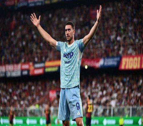 足球世界杯新晋黑马诞生，打法凶猛引世界关注（世界杯新黑马横空出世，强悍打法引发全球瞩目）