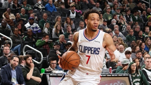 NBA最新排名！卫冕冠军连败，一队给湖人送温暖，火箭跟两队争第4（NBA排名更新：卫冕冠军陷连败，有队向湖人送暖，火箭与两队争夺第4位）