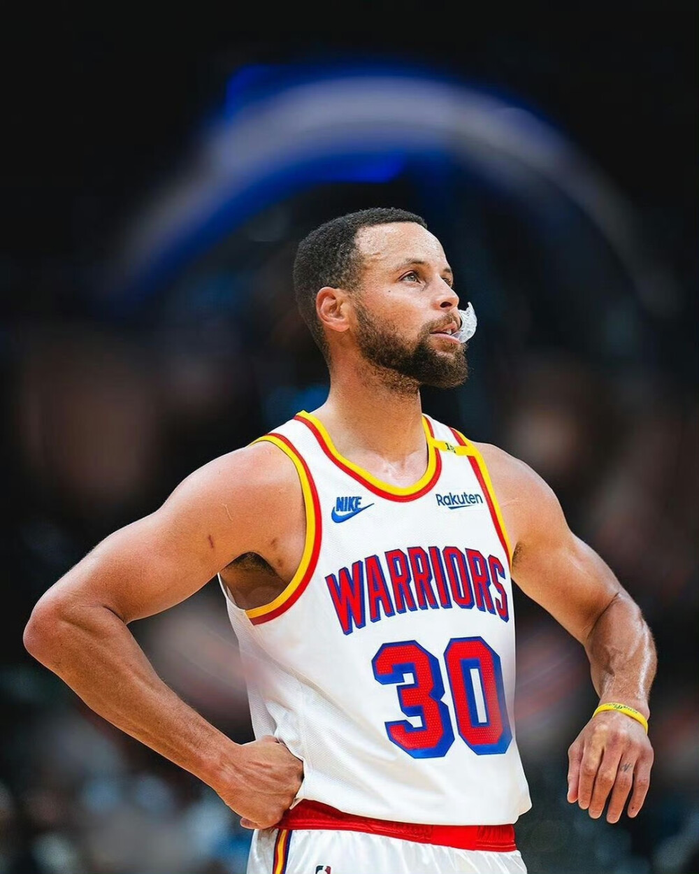 姆巴佩迎来27岁生日，明天凌晨在今年最后一战冲击C罗纪录（27岁生日之际，姆巴佩将在明晨年度收官战冲击C罗纪录）