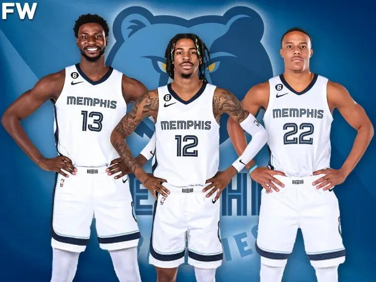 美记：独行侠交易戴维斯并非板上钉钉，他们不着急聘请总经理（美媒称：独行侠与戴维斯的交易尚未敲定，球队暂不急于聘任总经理）